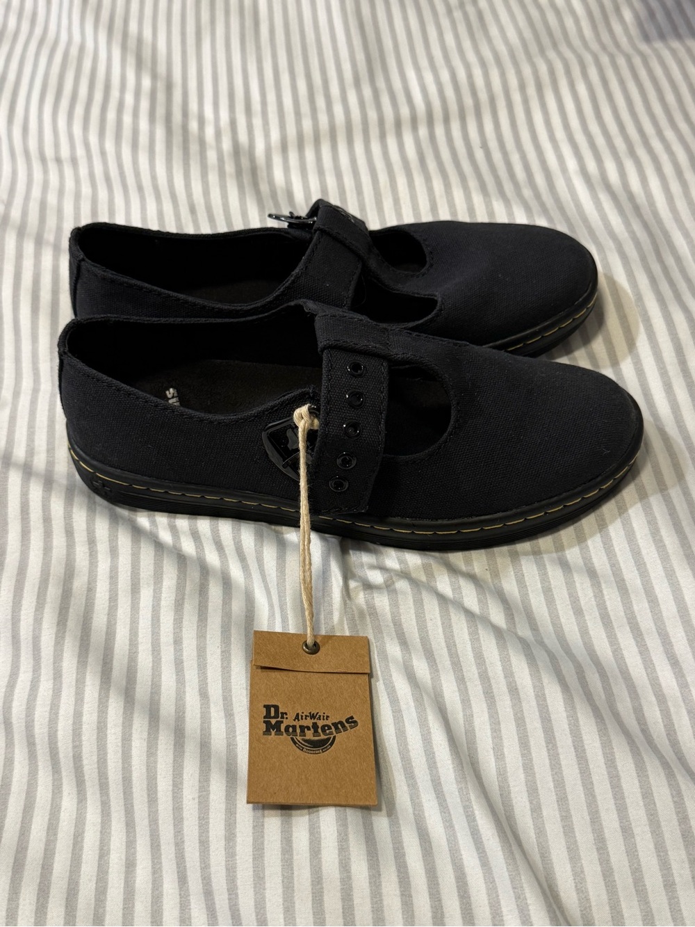 🆕 Dr. Martens women Black Woolwich flats - Picture 3 of 8